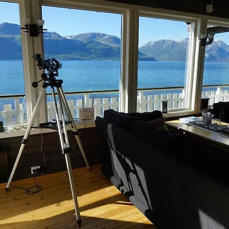 Idyllic Cabin With Sauna - Lyngen Alps * Svensby