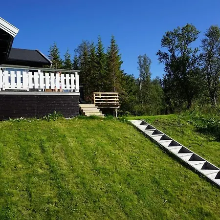 Idyllic Cabin With Sauna - Lyngen Alps Holiday home Svensby