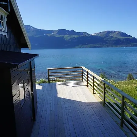 Idyllic Cabin With Sauna - Lyngen Alps