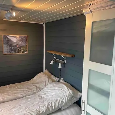 Idyllic Cabin With Sauna - Lyngen Alps Holiday home Svensby