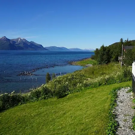 Idyllic Cabin With Sauna - Lyngen Alps Svensby