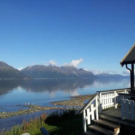 Idyllic Cabin With Sauna - Lyngen Alps Holiday home *