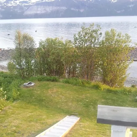 Idyllic Cabin With Sauna - Lyngen Alps
